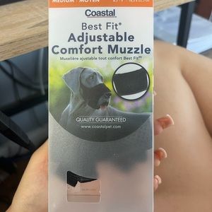 Adjustable dog muzzle